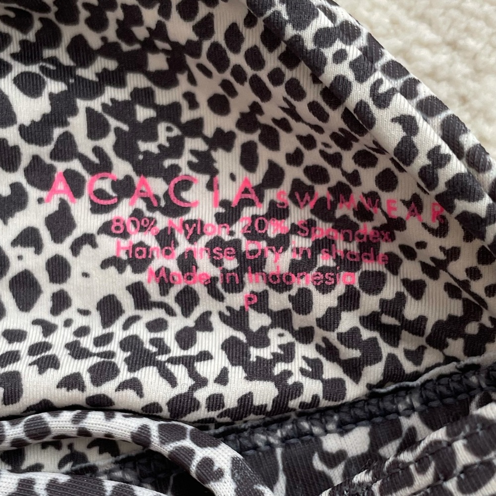 Acacia Python Print Top - image 2